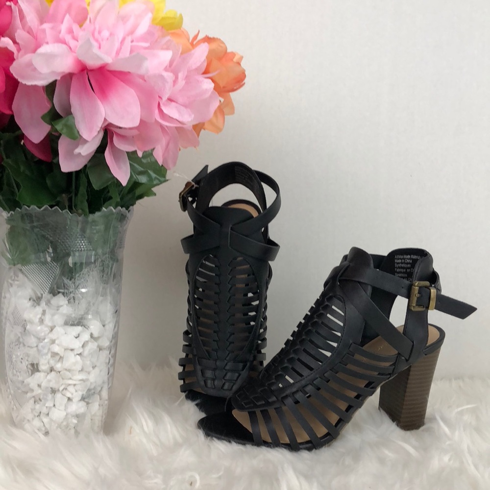 American Eagles Heels